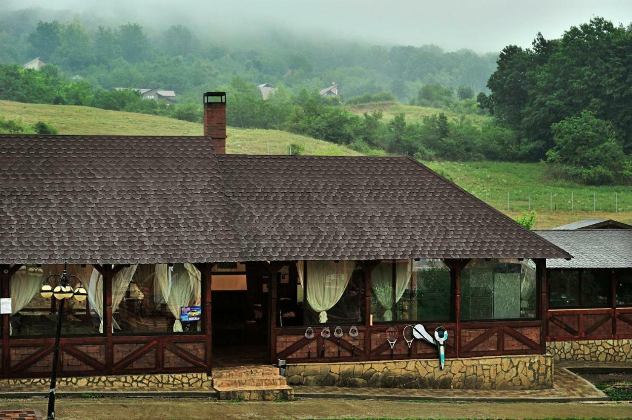 Complex Hamak Hotel Яш Екстериор снимка